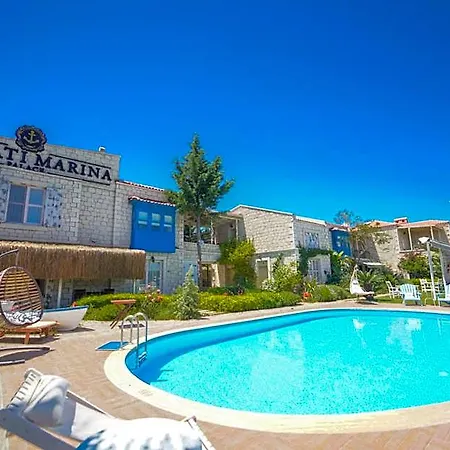 ホテル Marina Palace