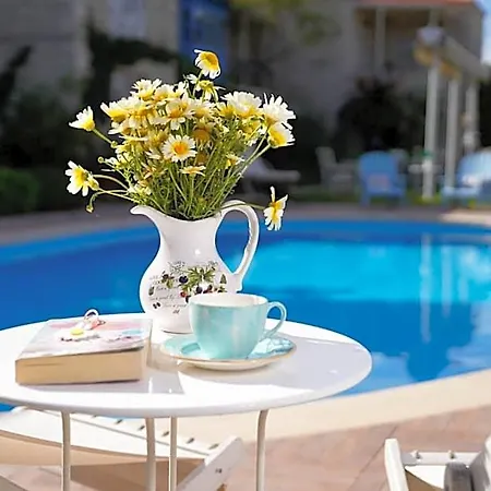 Marina Palace Alaçatı