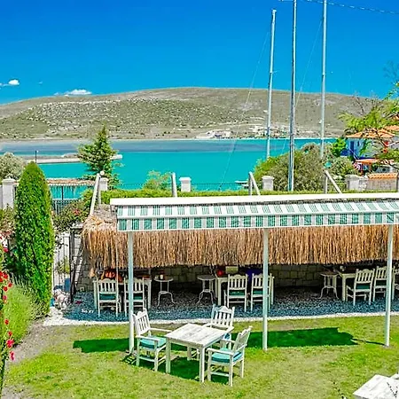 Marina Palace Hotel *